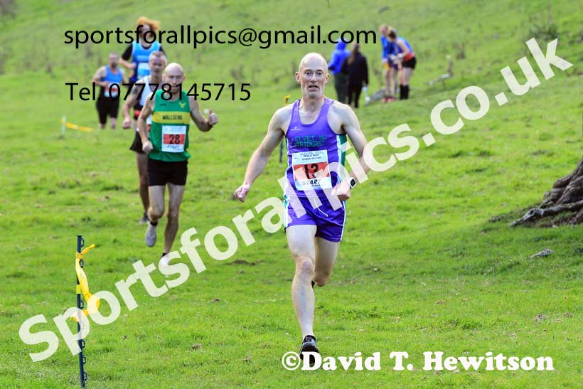 Mens Masters and Mens Under-20s, 2022 NECAA Cross Country Relays, Thornley Hall Farm, Peterlee, County Durham, October 15th. Photo: David T. Hewitson/Sports for All Pics